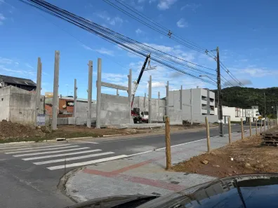 Galpão/Depósito/Armazém para alugar, 800m² no Nova Esperança, Balneário Camboriú