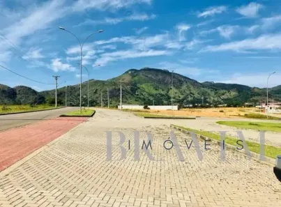 Lote/Terreno à venda, 301m² no Campinho da Serra I, Serra