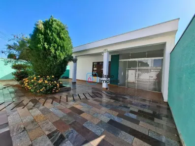 Casa com 2 Quartos para alugar, 159m² no Cariobinha, Americana