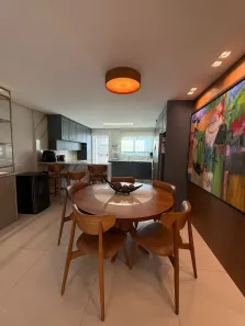 Apartamento com 3 Quartos para alugar, 200m² no Centro, Balneário Camboriú