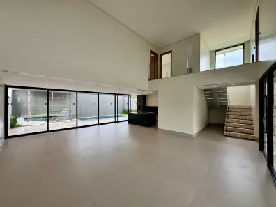 Casa de Condomínio com 4 Quartos à venda, 261m² no Jardins Capri, Senador Canedo