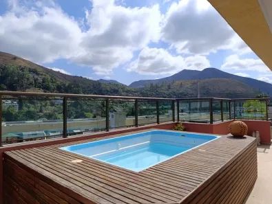 Cobertura com 4 Quartos à venda, 196m² no Itaipava, Petrópolis