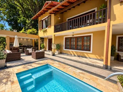 Casa com 6 Quartos à venda, 340m² no Carlos Guinle, Teresópolis