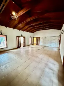 Fazenda/Sítio com 3 Quartos para alugar, 513m² no Estância Vargem Bonita, Senador Canedo