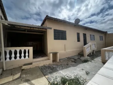 Casa com 2 Quartos para alugar, 90m² no Vila Dutra, Campinas
