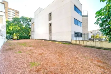 Lote/Terreno para alugar, 300m² no Jardim do Salso, Porto Alegre