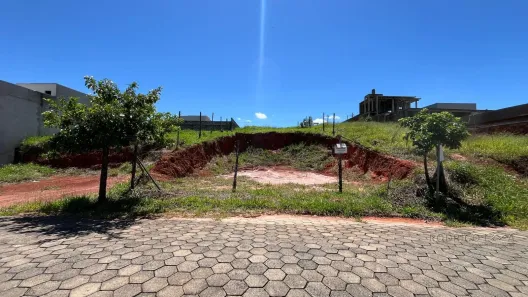 Lote/Terreno à venda, 300m² no , São Lourenço
