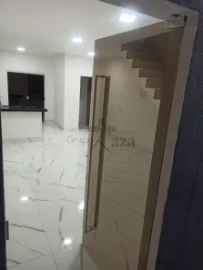 Sobrado com 2 Quartos à venda, 72m² no Centro, Jacareí