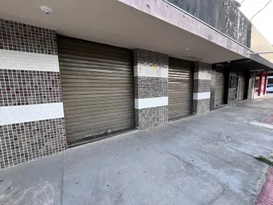 Ponto Comercial para alugar, 100m² no Mata da Serra, Serra