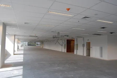 Prédio Comercial para alugar, 1479m² no Vila Gertrudes, São Paulo