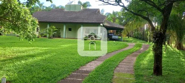 Casa de Condomínio com 3 Quartos à venda, 300m² no Morada do Sol, Uberlândia