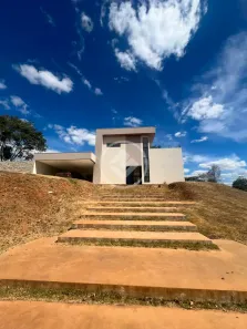 Fazenda/Sítio com 4 Quartos à venda, 240m² no Centro, Hidrolândia
