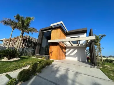 Casa de Condomínio com 5 Quartos à venda, 278m² no XANGRI-LÁ, Xangri-lá