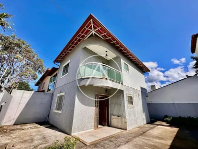 Casa com 3 Quartos à venda, 115m² no Ouro Verde, Rio das Ostras