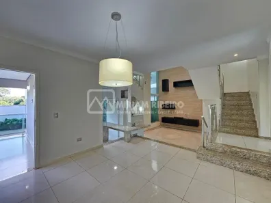 Sobrado com 4 Quartos à venda, 250m² no Operária, Londrina