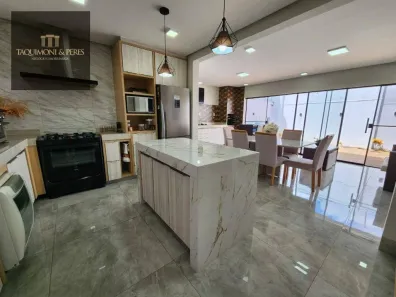 Casa com 3 Quartos à venda, 130m² no Vila Rica, Anápolis