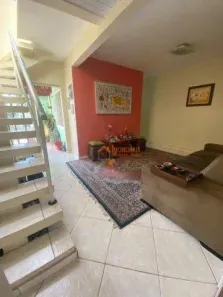 Casa com 4 Quartos à venda, 147m² no Parque Santo Antônio, Guarulhos