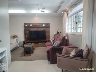 Casa com 3 Quartos à venda, 201m² no Jardim Villaça, São Roque