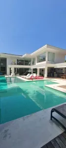 Casa de Condomínio com 7 Quartos à venda, 800m² no Jardim Acapulco, Guarujá