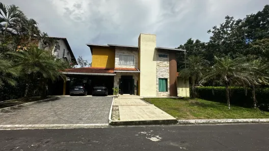 Casa de Condomínio com 3 Quartos à venda, 411m² no Ponta Negra, Manaus