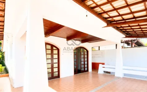 Imóvel Comercial com 3 Quartos para alugar, 300m² no Boa Vista, Ilhéus