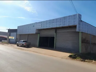 Galpão/Depósito/Armazém para alugar, 720m² no Parque Alvorada I, Luziânia