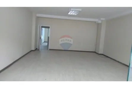 Ponto Comercial para alugar, 200m² no Centro, São José dos Campos