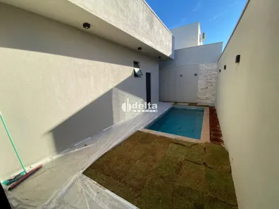 Casa de Condomínio com 3 Quartos à venda, 150m² no Grand Ville, Uberlândia