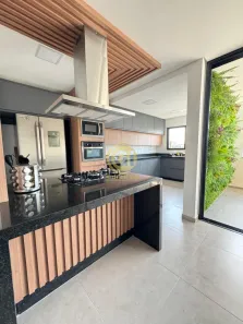 Sobrado com 4 Quartos à venda, 250m² no Jardim Terras de São João, Jacareí