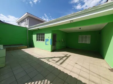 Casa com 3 Quartos para alugar, 200m² no Vila Serralheiro, São Paulo