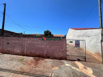 Lote/Terreno à venda, 257m² no Pacaembu, Londrina