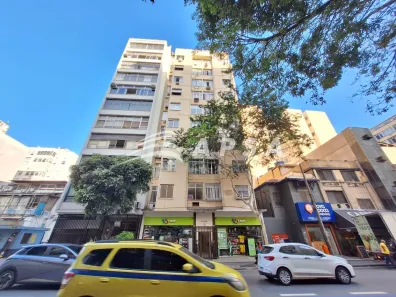 Apartamento com 2 Quartos para alugar, 71m² no Copacabana, Rio de Janeiro