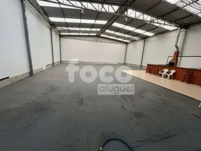 Galpão/Depósito/Armazém para alugar, 750m² no Luizote de Freitas, Uberlândia