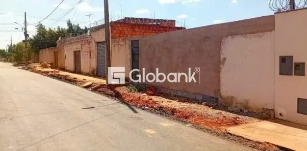 Lote/Terreno à venda, 360m² no Santo Amaro, Montes Claros