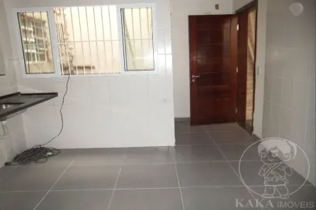 Casa com 2 Quartos para alugar, 45m² no Vila Antonieta, São Paulo