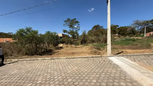 Lote/Terreno à venda, 240m² no Recanto das Emas, Brasília