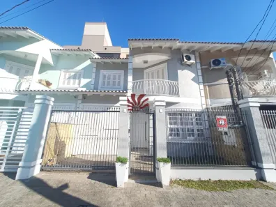Sobrado com 2 Quartos à venda, 136m² no Centro, Canoas
