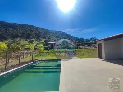 Casa com 3 Quartos à venda, 250m² no Pedro do Rio, Petrópolis