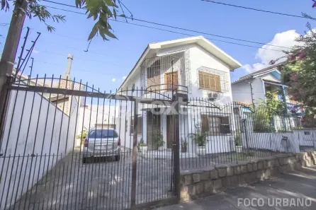 Casa com 3 Quartos à venda, 147m² no Vila Ipiranga, Porto Alegre