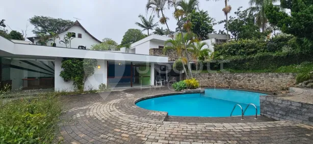 Sobrado com 4 Quartos à venda, 792m² no Interlagos, São Paulo