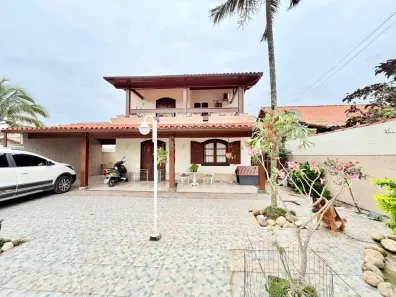 Casa com 3 Quartos à venda, 218m² no XV de Novembro, Araruama