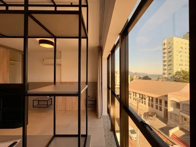 Apartamento com 1 Quarto para alugar, 48m² no Coqueiros, Florianópolis