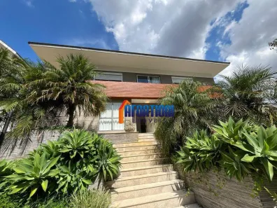 Casa de Condomínio com 4 Quartos para alugar, 465m² no Campo Comprido, Curitiba