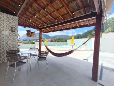 Casa de Condomínio com 4 Quartos à venda, 326m² no Cascatinha, Nova Friburgo
