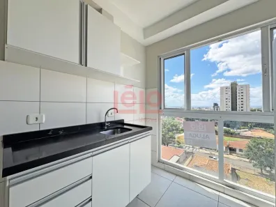 Apartamento com 2 Quartos para alugar, 45m² no Zona 07, Maringá