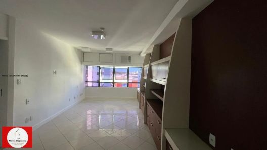Sala Comercial à venda, 60m² no Caminho das Árvores, Salvador