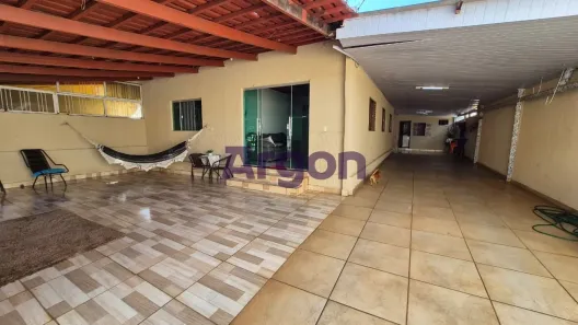 Casa com 2 Quartos à venda, 360m² no Setor Castelo Branco, Goiânia