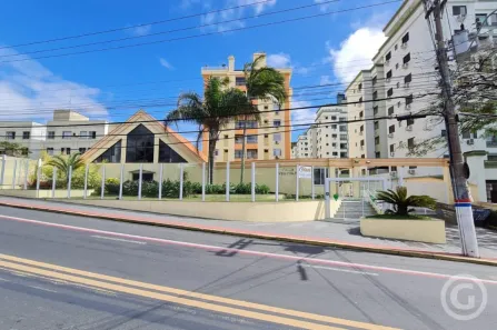 Apartamento com 2 Quartos para alugar, 82m² no Coqueiros, Florianópolis