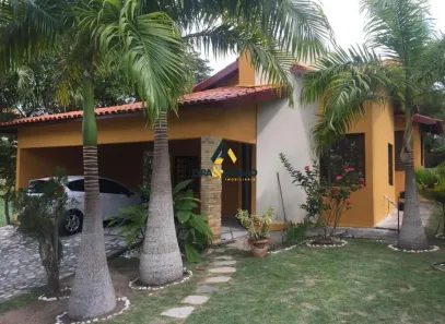 Casa de Condomínio com 3 Quartos para alugar, 150m² no Jardim Tavares, Campina Grande
