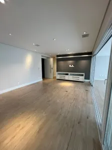 Apartamento com 3 Quartos para alugar, 190m² no Santo Amaro, São Paulo